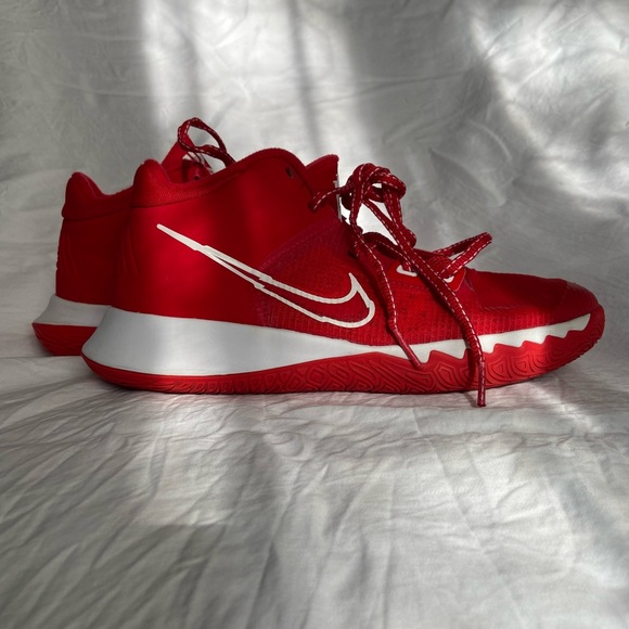 Nike Kyrie Flytrap 4 Mid University Red - Picture 7 of 8